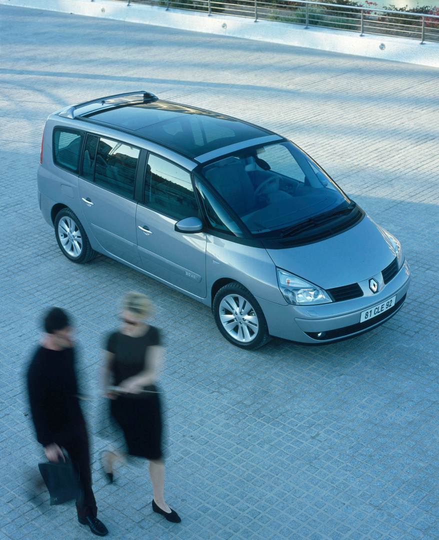 SMALL_Story-There-once-was-a-vehicle-named-Espace-an-iconic-name-going-back-40-years2